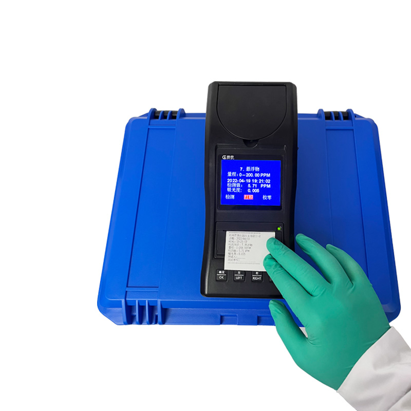 校準(zhǔn)后對水質(zhì)檢測儀進(jìn)行驗證